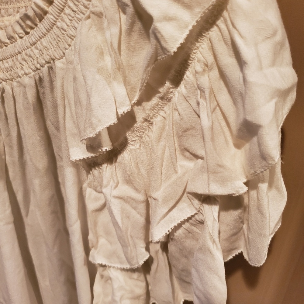 Gap Ruffle Sleeve Top - Picture 2 of 5